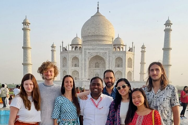 Same Day Taj Mahal Tour from Delhi: The Ultimate Guide (2025) 7 image
